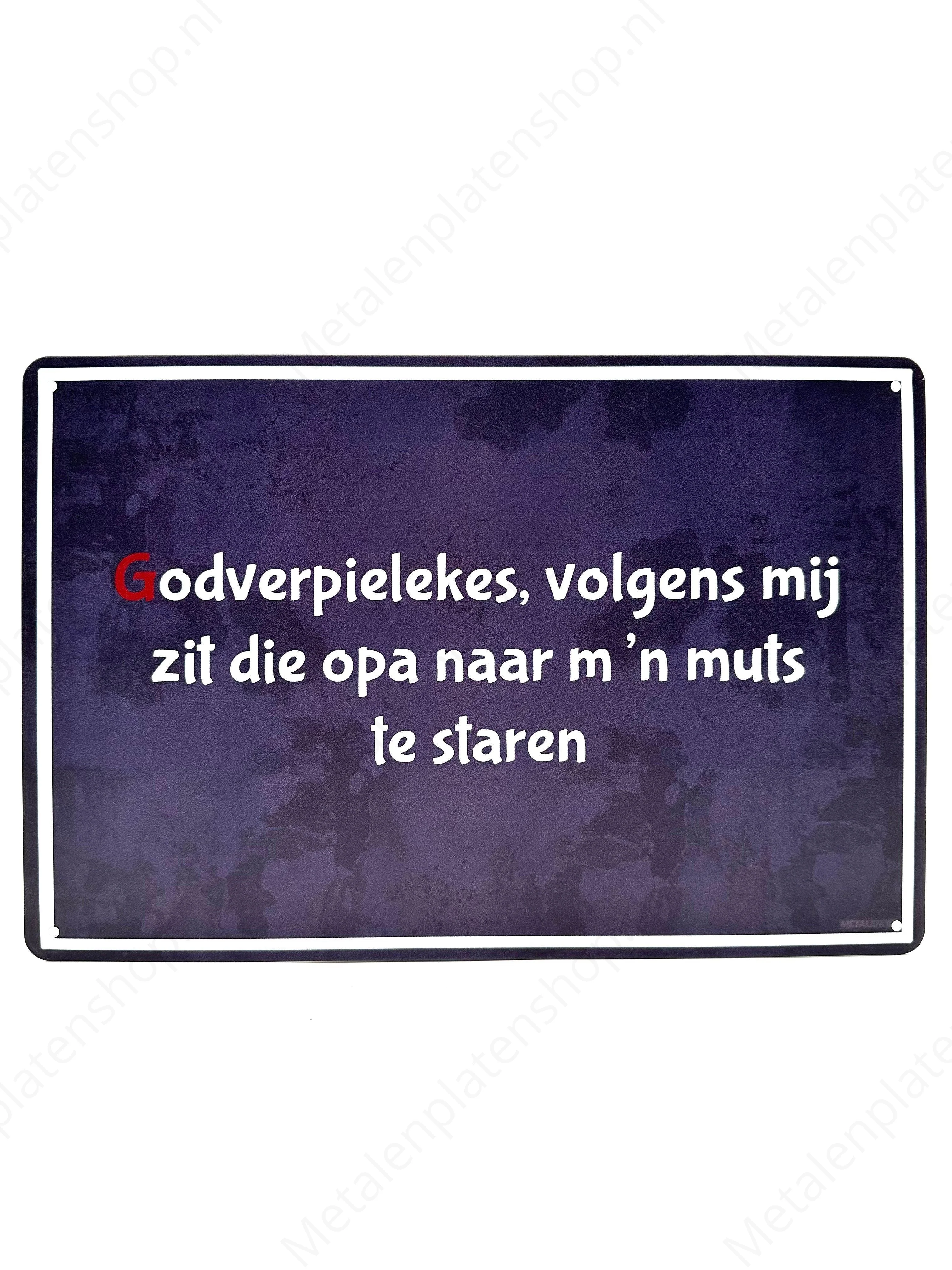 MasterMovies - Godverpielekes, volgens mij zit die opa naar m'n muits te staren